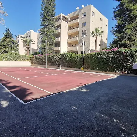 Lux * Λεμεσός
