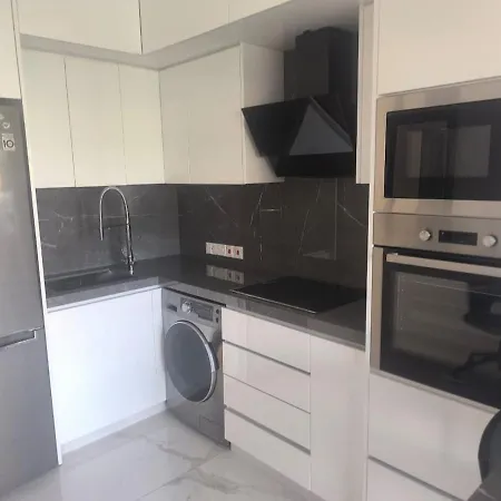 Lux Lägenhet Limassol